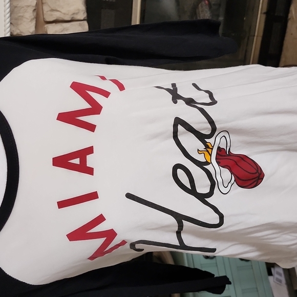 Miami Heat 3/4 sleeves top - Picture 2 of 6